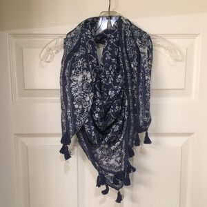 Navy Patterned Lightweight Scarf